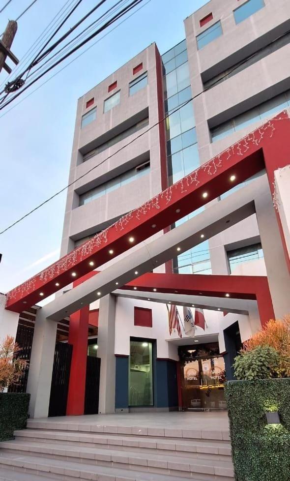 Hotel You Koso Tijuana Buitenkant foto
